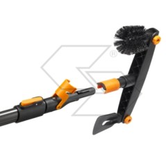 Gutter cleaner FISKARS QuikFit - 136950 brush and scraper 1001414 | Newgardenmac.com