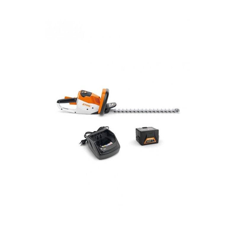 STIHL HSA 56 taille-haie avec batterie AK 10 et chargeur AL 101