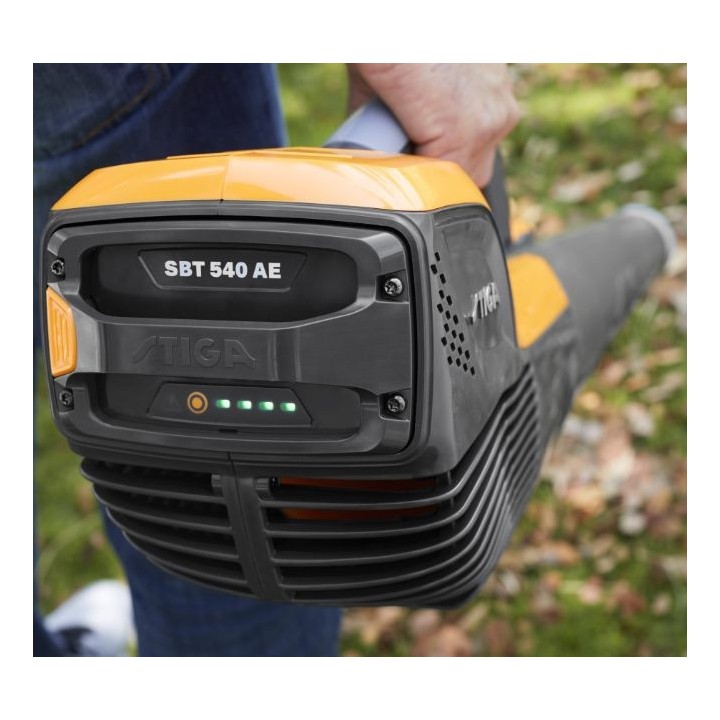 Soplador STIGA BL 500e velocidad del aire 55 m/s sin batería ni cargador | Newgardenmac.com