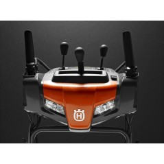 Souffleuse à neige de grande capacité 68cm ST227P HUSQVARNA 9619100-88 | Newgardenmac.com