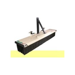 Professionelle Kehrmaschine TURF-EX GB60 Arbeitsbreite 1500 mm 8 Bürsten | Newgardenmac.com