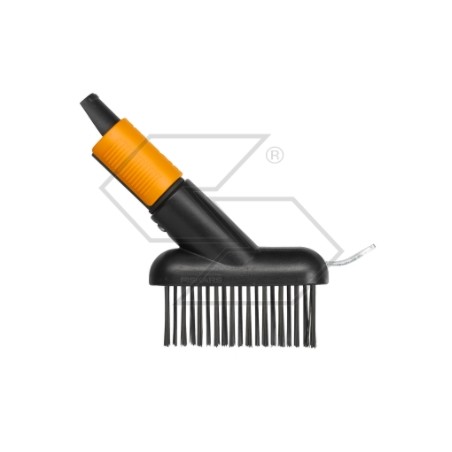 FISKARS QuikFit outdoor brush - 135522 lightweight FiberComp 1000657 | Newgardenmac.com