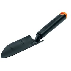 FISKARS Ergo cultivador de tierra hoja estrecha 1027018 | Newgardenmac.com