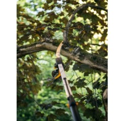 Cizalla telescópica universal FISKARS PowerGear X UPX86 con sierra para metales 1023634 | Newgardenmac.com