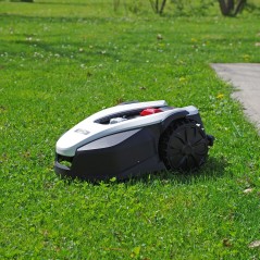 Robot rasaerba FREEMOW SERIE M+ RBA601 batteria 20 V 2.5 Ah fino a 600 mq | Newgardenmac.com