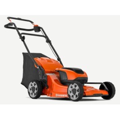 Tagliaerba a batteria HUSQVARNA LC 142i larghezza taglio 42 cm cesto 50 L | Newgardenmac.com