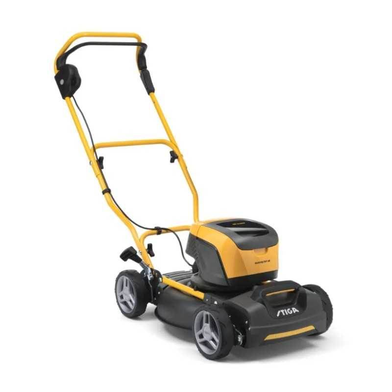 STIGA Multiclip 547 AE Lawnmower Kit with battery and charger cut 45 cm