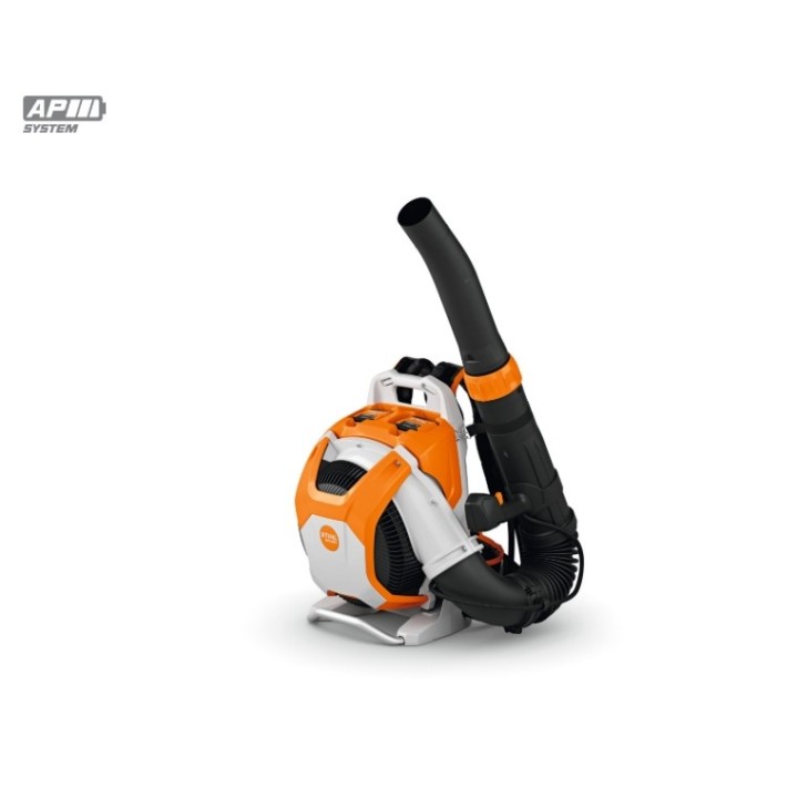 Soplador inalámbrico STIHL BRA500, 72 V, velocidad máxima del aire 109 m/s | Newgardenmac.com