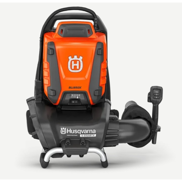 HUSQVARNA 550iBTX 36V professioneller Akku-Laubbläser mit einer maximalen Luftgeschwindigkeit von 66 m/s | Newgardenmac.com