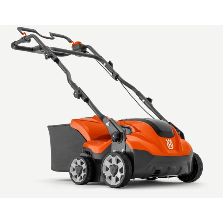 Arieggiatore a batteria HUSQVARNA S138i larghezza lavoro 37,5 cm | Newgardenmac.com