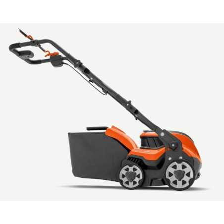 Arieggiatore a batteria HUSQVARNA S138i larghezza lavoro 37,5 cm