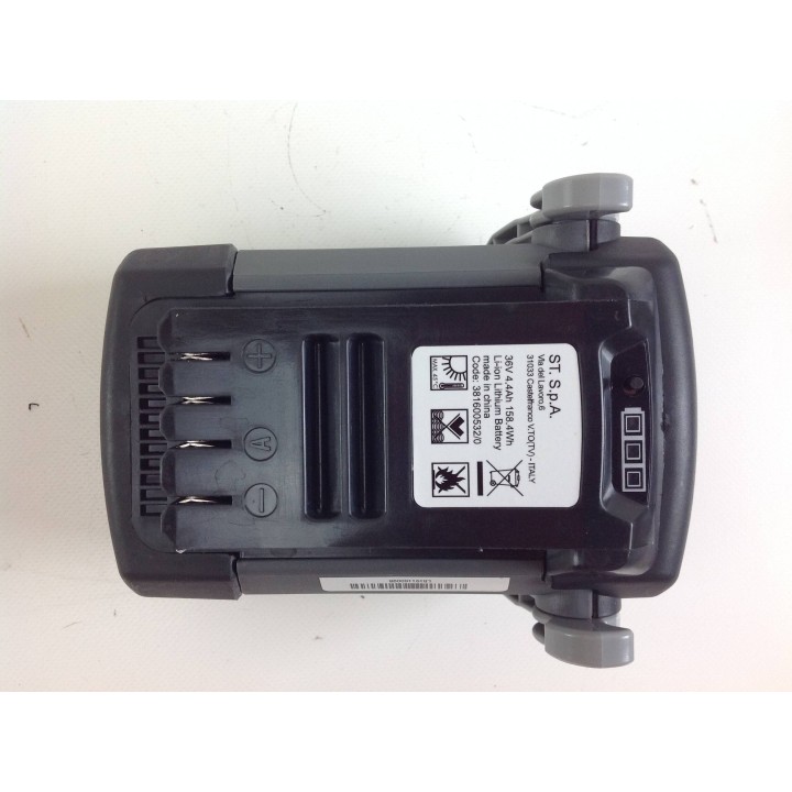 Batteria al litio 36V 4.4 Ah per rasaerba tosaerba COMBI 36 AE COMBI 40 AE | Newgardenmac.com