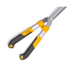 STIGA hedge shears with high-quality steel blade and lightweight ergonomic handle | Newgardenmac.com
