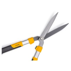 STIGA hedge shears with high-quality steel blade and lightweight ergonomic handle | Newgardenmac.com