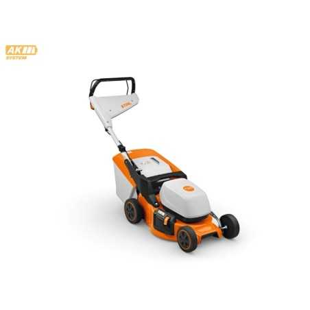 AK STIHL RMA248 battery-powered lawnmower, 46 cm cutting width, 52 L grass catcher | Newgardenmac.com