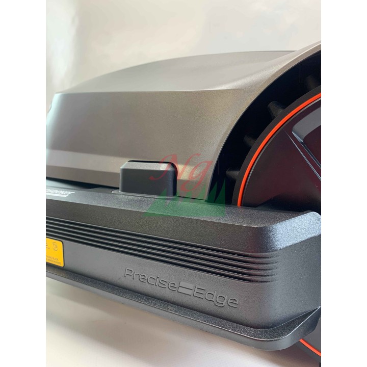 Robot cortacésped SUNSEEKER X3 Gen 2 800m2 nRTK + VSLAM Wi-Fi - Bluetooh - 4G | Newgardenmac.com