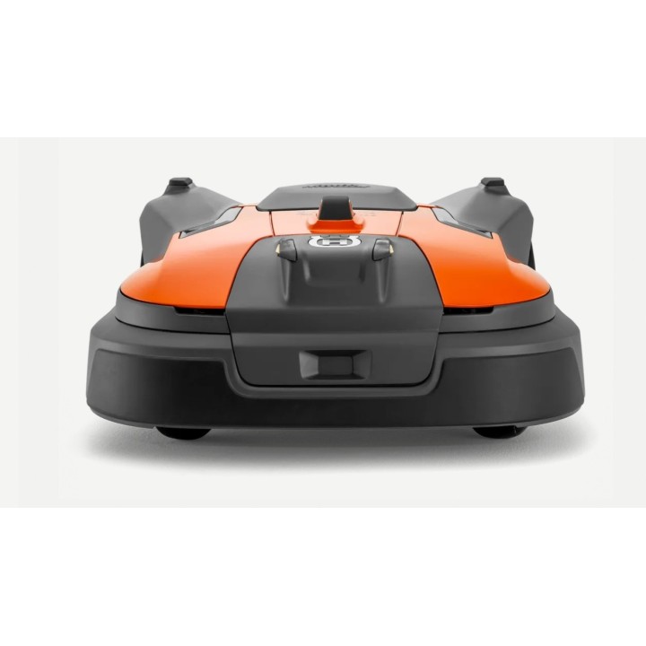 HUSQVARNA AUTOMOWER 560 EPOS 12000mq Vision Ai professioneller Rasenmäherroboter | Newgardenmac.com