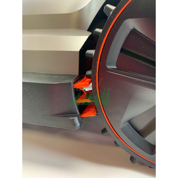 Cortacésped robot SUNSEEKER X7 Plus Gen 2 de 6000 m² con nRTK + VSLAM, Wi-Fi, Bluetooth y 4G. | Newgardenmac.com