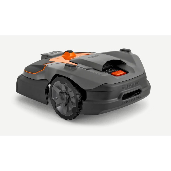HUSQVARNA AUTOMOWER 580LEPOS 16000mq Vision Ai professional robot lawnmower | Newgardenmac.com