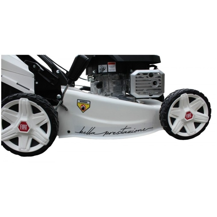 Cortacésped profesional autopropulsado FIAT FA46SP de 144 cc, ancho de corte de 46 cm. | Newgardenmac.com