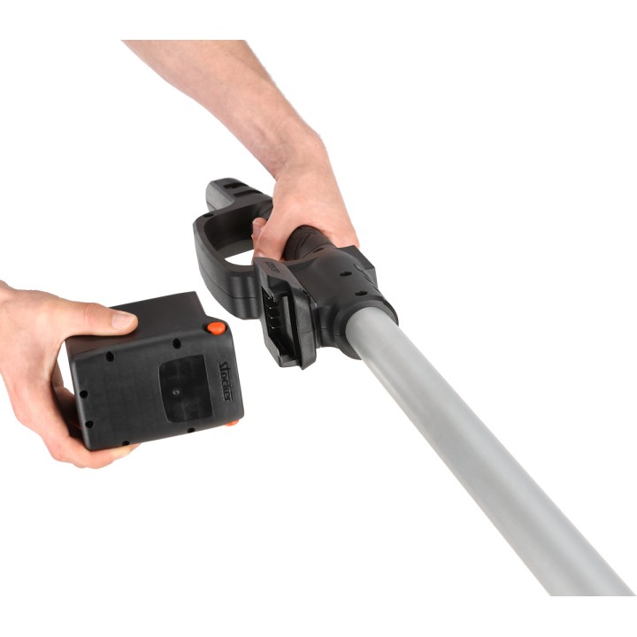 STOCKER MAGMA E-51 21V battery-powered telescopic olive harvester, length 235-315 cm | Newgardenmac.com